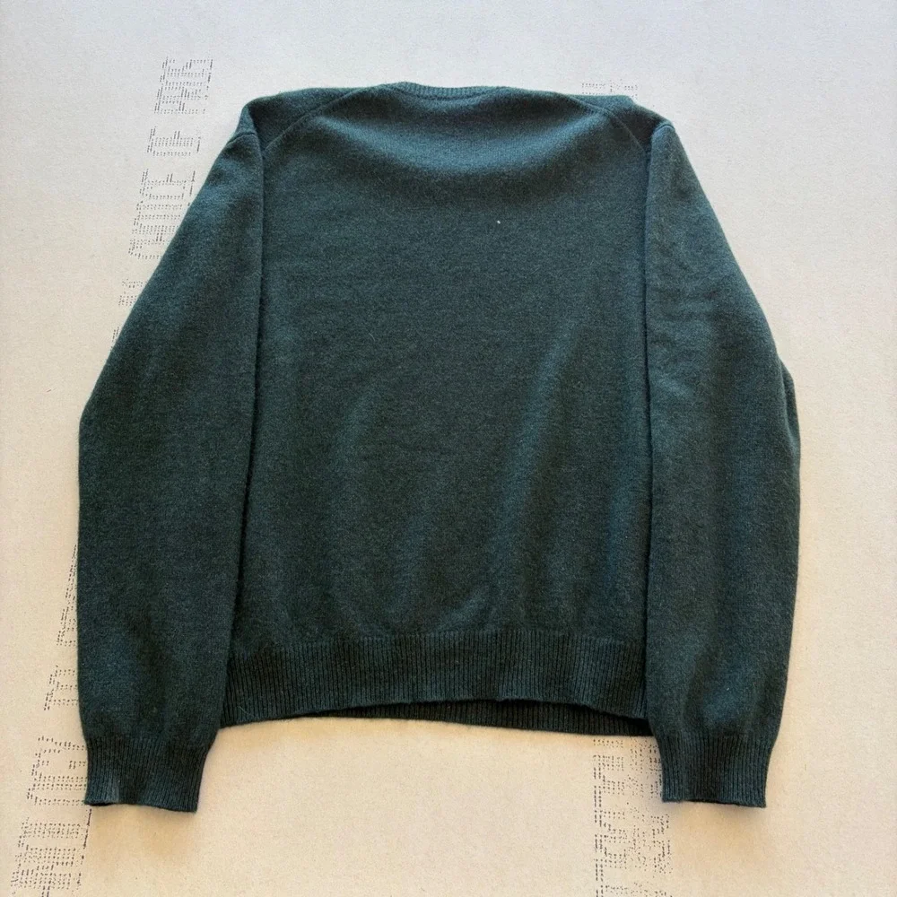 Vintage 90s forest green Cashmere V-Neck Sweater